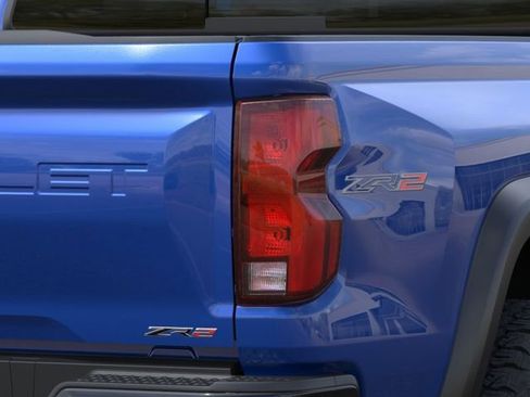 New 2026 Chevrolet Colorado ZR2 w/ Technology Package AWD/4WD image 11