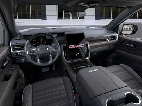 New 2026 GMC Yukon Denali Ultimate w/ LPO, Floor Liner Package AWD/4WD image 15