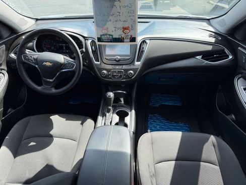 Used 2018 Chevrolet Malibu LT image 8