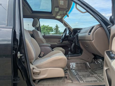 Used 2000 Toyota 4Runner SR5 AWD/4WD image 16