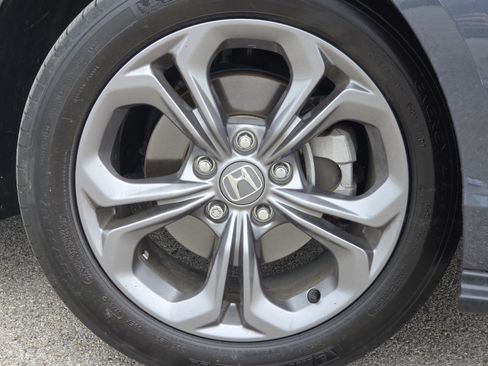 Used 2024 Honda Accord EX image 11