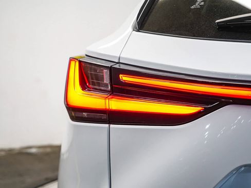 Used 2024 Lexus NX 450h+ F Sport w/ Vision Package image 11