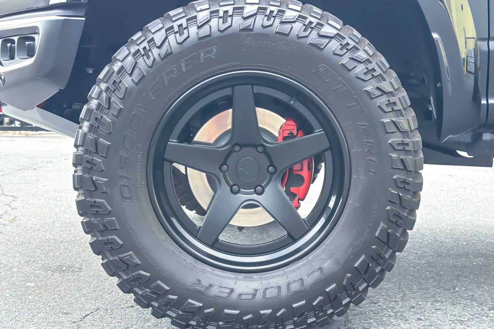 Used 2023 Ford F150 Raptor w/ Equipment Group 802A Raptor R AWD/4WD image 26