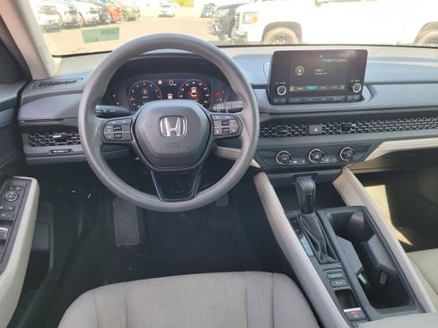 Used 2023 Honda Accord LX image 17