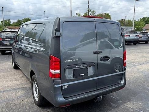 Used 2021 Mercedes-Benz Metris image 5