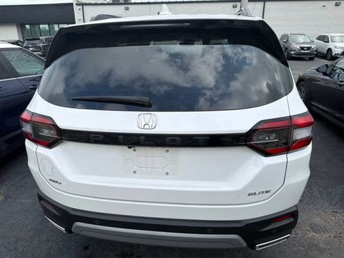 Used 2023 Honda Pilot Elite image 5