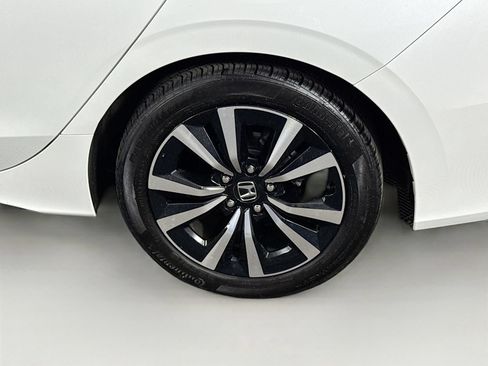 Certified 2023 Honda Civic EX-L image 9