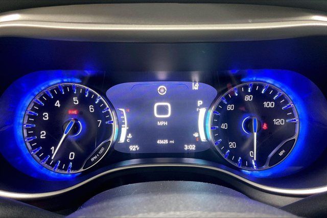 Used 2022 Chrysler Pacifica Touring-L FWD image 20
