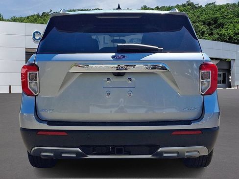 Certified 2023 Ford Explorer XLT w/ Equipment Group 202A AWD/4WD image 5