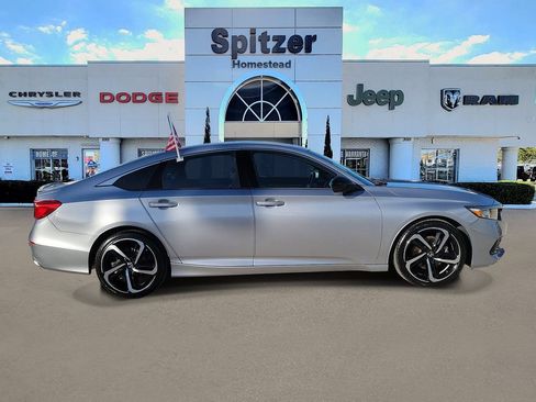 Used 2021 Honda Accord Sport image 4