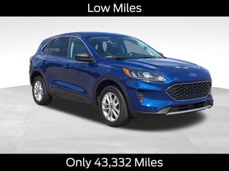 Used 2022 Ford Escape SE w/ Cold Weather Package AWD/4WD video 2