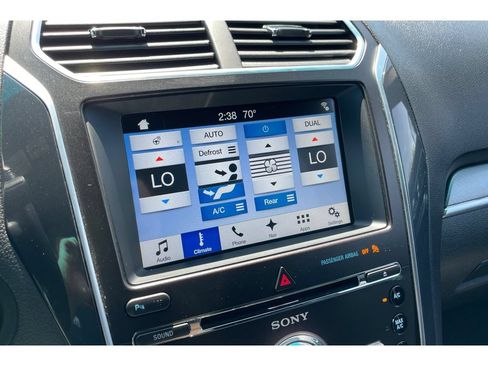 Used 2017 Ford Explorer Sport AWD/4WD image 27