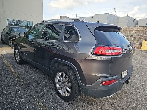 Used 2015 Jeep Cherokee Limited w/ Luxury Group image 7