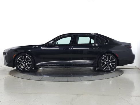 Used 2026 BMW i7 xDrive60 w/ Executive Package AWD/4WD image 5