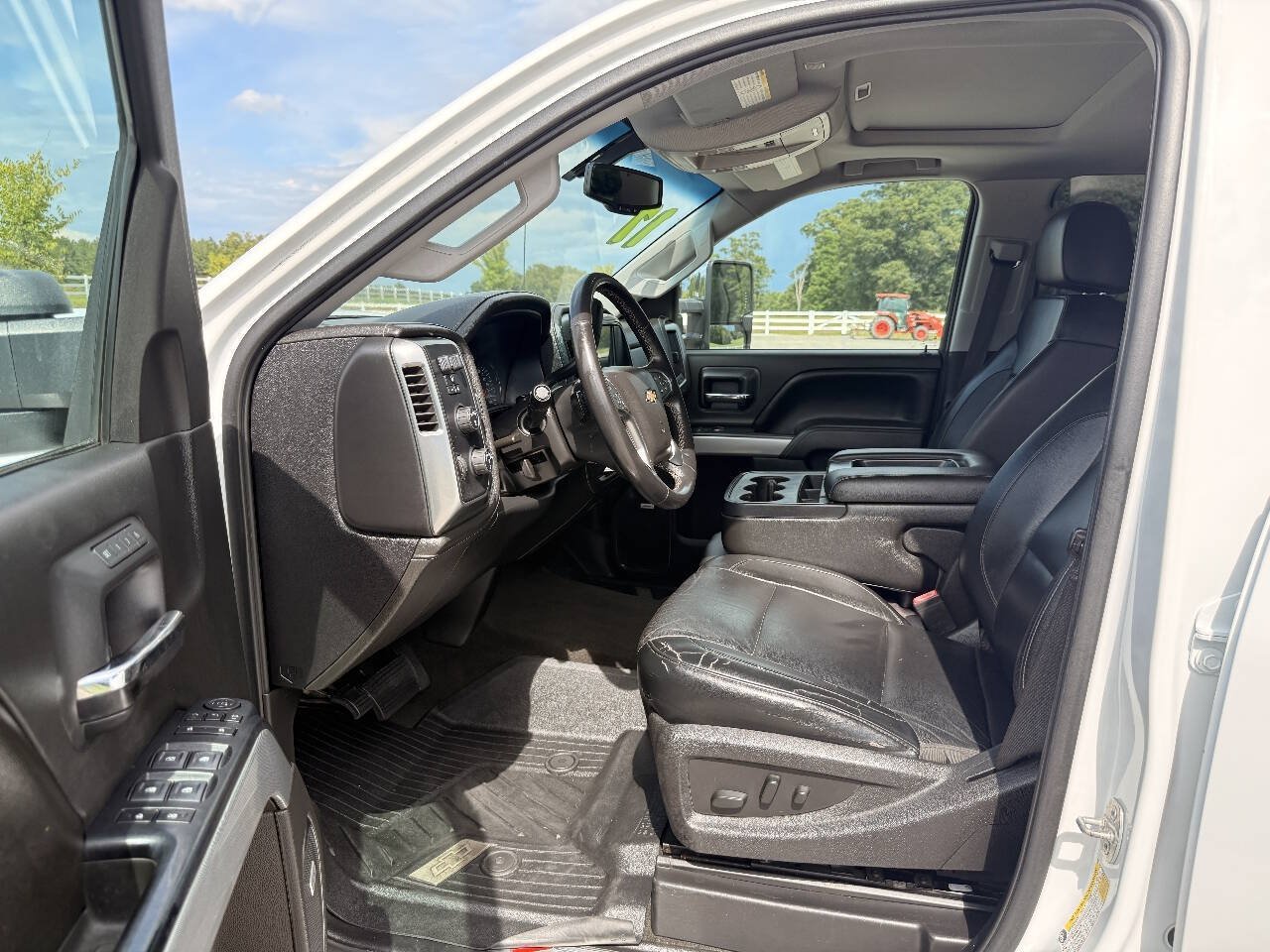 Used 2017 Chevrolet Silverado 2500 LTZ w/ Duramax Plus Package AWD/4WD image 9