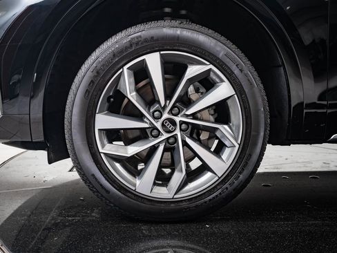 Certified 2024 Audi Q5 2.0T Premium w/ Convenience Package image 13