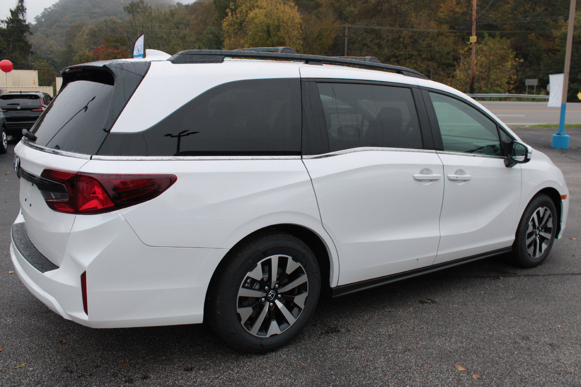 New 2027 Honda Odyssey EX-L image 6