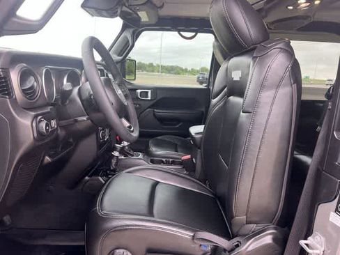 Used 2023 Jeep Wrangler Sport S image 11