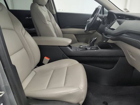 Used 2023 Cadillac XT4 Premium Luxury AWD/4WD image 21
