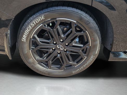 Used 2026 INFINITI QX80 4WD w/ Sport Exterior Package image 24