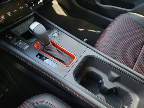 New 2026 Nissan Kicks SR image 24