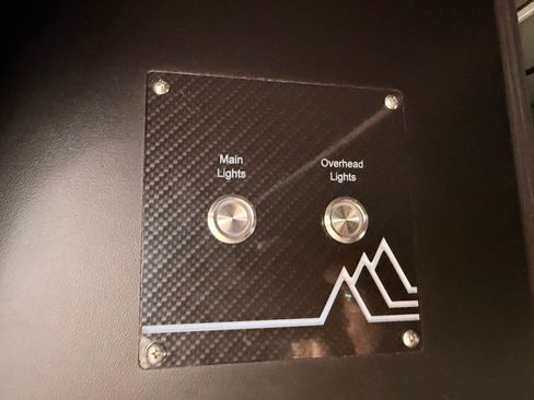 Used 2022 Mercedes-Benz Sprinter 2500 image 22