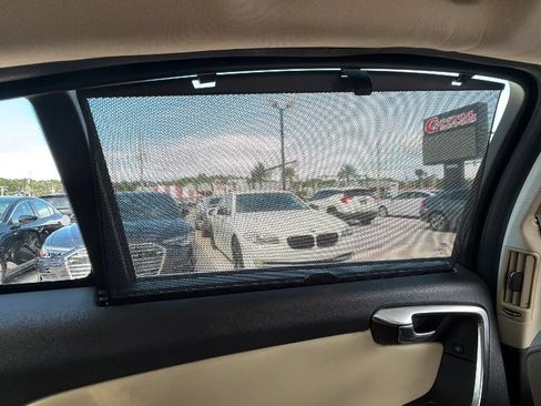 Used 2017 Volvo S60 T5 Inscription FWD image 21