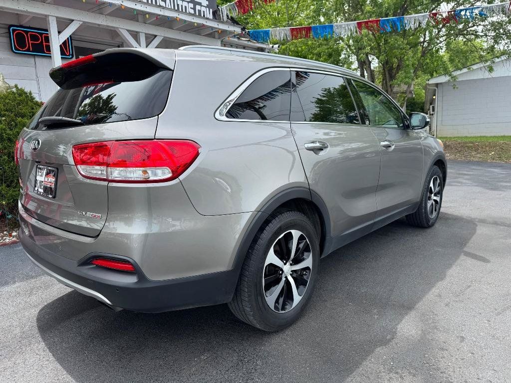 Used 2016 Kia Sorento EX FWD image 10