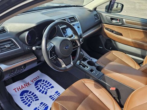 Used 2018 Subaru Outback 2.5i Touring image 10