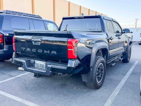 Used 2024 Toyota Tacoma TRD Off-Road AWD/4WD image 10
