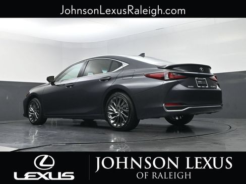 Certified 2025 Lexus ES 300h Ultra Luxury FWD image 18