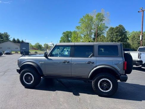 Used 2023 Ford Bronco Black Diamond w/ Sasquatch Package AWD/4WD image 12