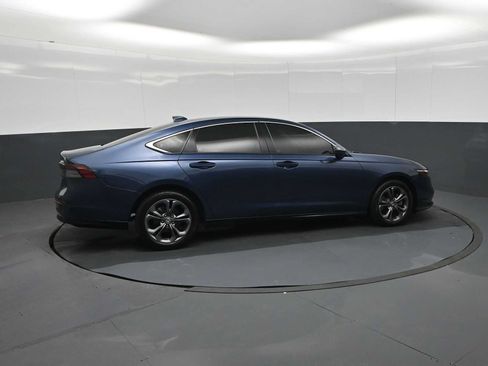 Used 2023 Honda Accord EX-L image 9