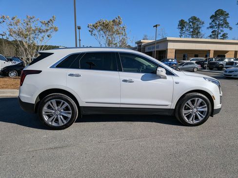 Used 2024 Cadillac XT5 Premium Luxury image 3