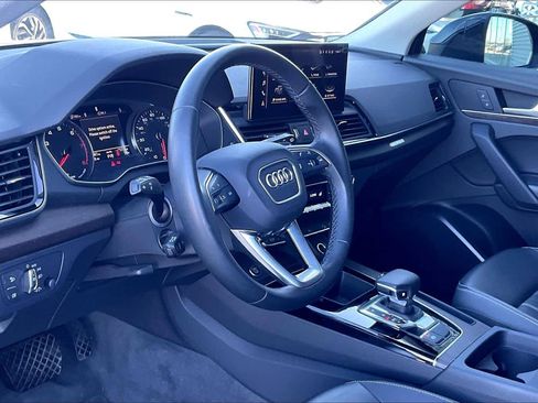 Used 2023 Audi Q5 2.0T Premium w/ Convenience Package image 17