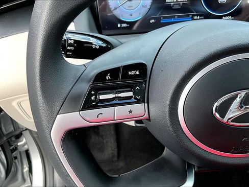 Used 2024 Hyundai Tucson SE image 21