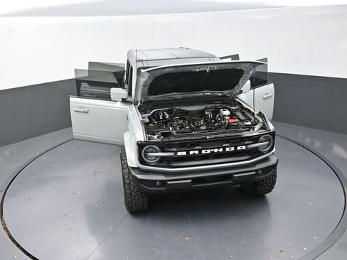 Used 2024 Ford Bronco Outer Banks image 36