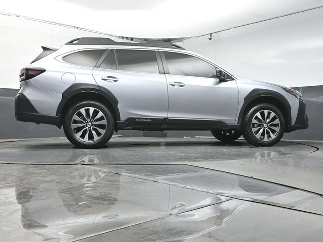 Used 2025 Subaru Outback Limited w/ Popular Package #2 AWD/4WD image 41