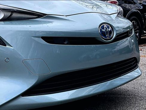 Used 2018 Toyota Prius Two image 28