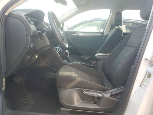 Used 2024 Volkswagen Tiguan S image 8