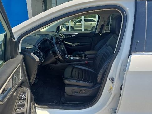 Used 2024 Ford Edge SEL AWD/4WD image 9