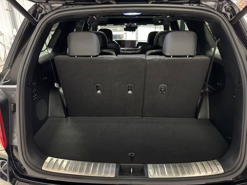 Used 2025 Hyundai Palisade Calligraphy image 24