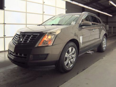 Used 2014 Cadillac SRX Luxury image 2