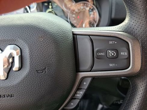 Used 2024 RAM 2500 Tradesman w/ Chrome Appearance Group image 21