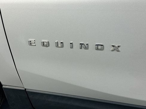 Used 2020 Chevrolet Equinox LT w/ Driver Convenience Package image 27