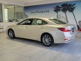 Used 2017 Lexus ES 300h image 3