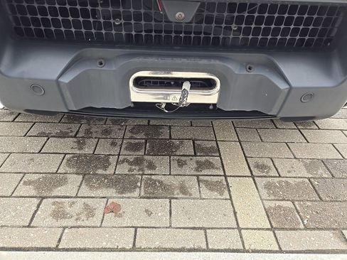 Certified 2023 Land Rover Defender 90 X-Dynamic SE image 14