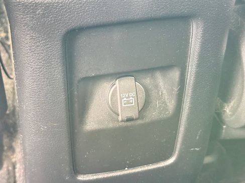 Used 2018 Dodge Journey SE w/ Connectivity Group FWD image 31