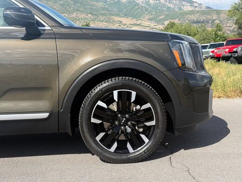 Used 2023 Kia Telluride SX AWD/4WD image 6