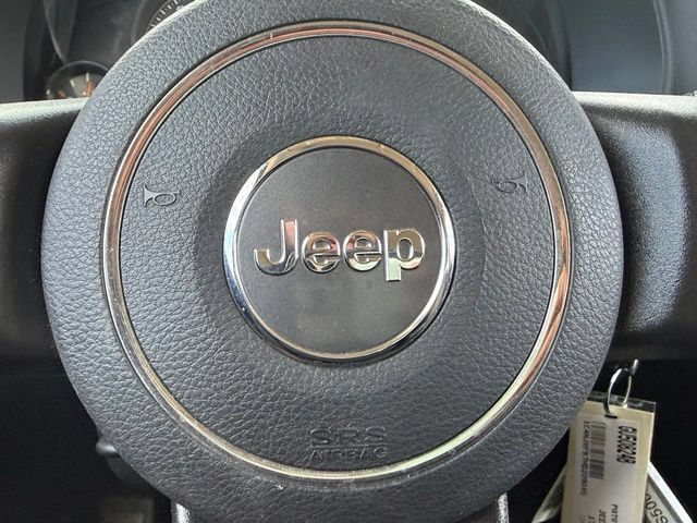 Used 2017 Jeep Patriot Latitude AWD/4WD image 24